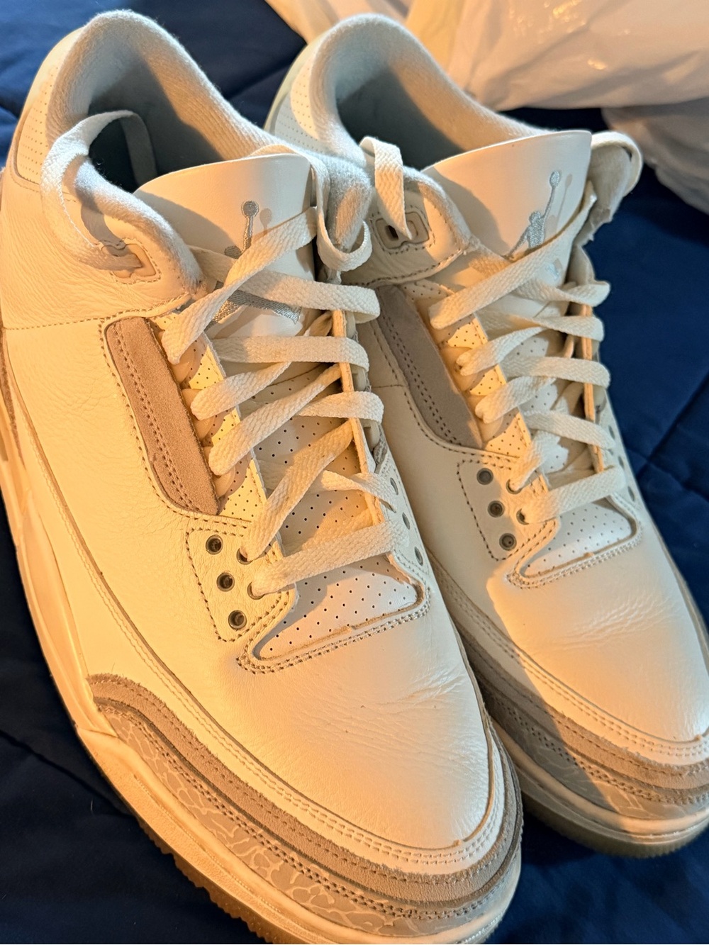 Jordan Men's Athletic Sneakers in Off-White and Tan